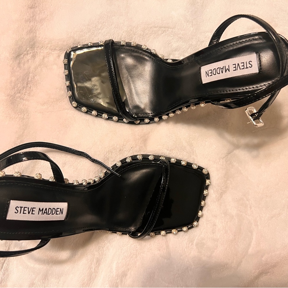 Black shoes - Picture 4 of 4